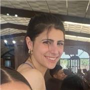 Estudiante de medicina, con experiencia en la enseñanza.